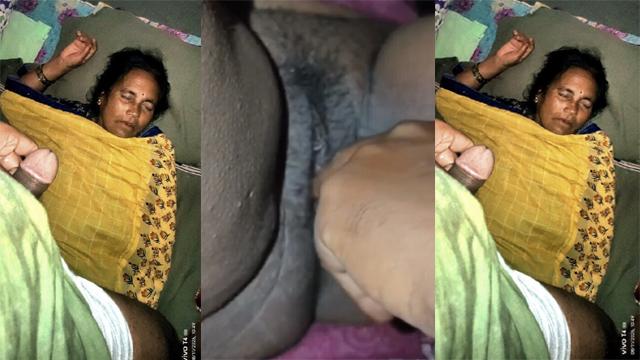 Horny Son Masturbating And Pussy Fingered Infront Of – Sleeping Mom But Suddenly His Mom Week Up